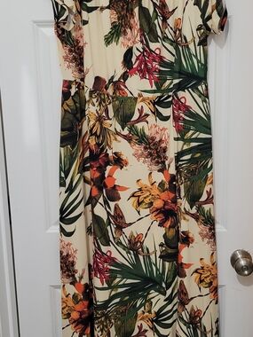 Lascana By Venus Tropical Floral Off-the-shoulder Maxi Dress in Cream and Green